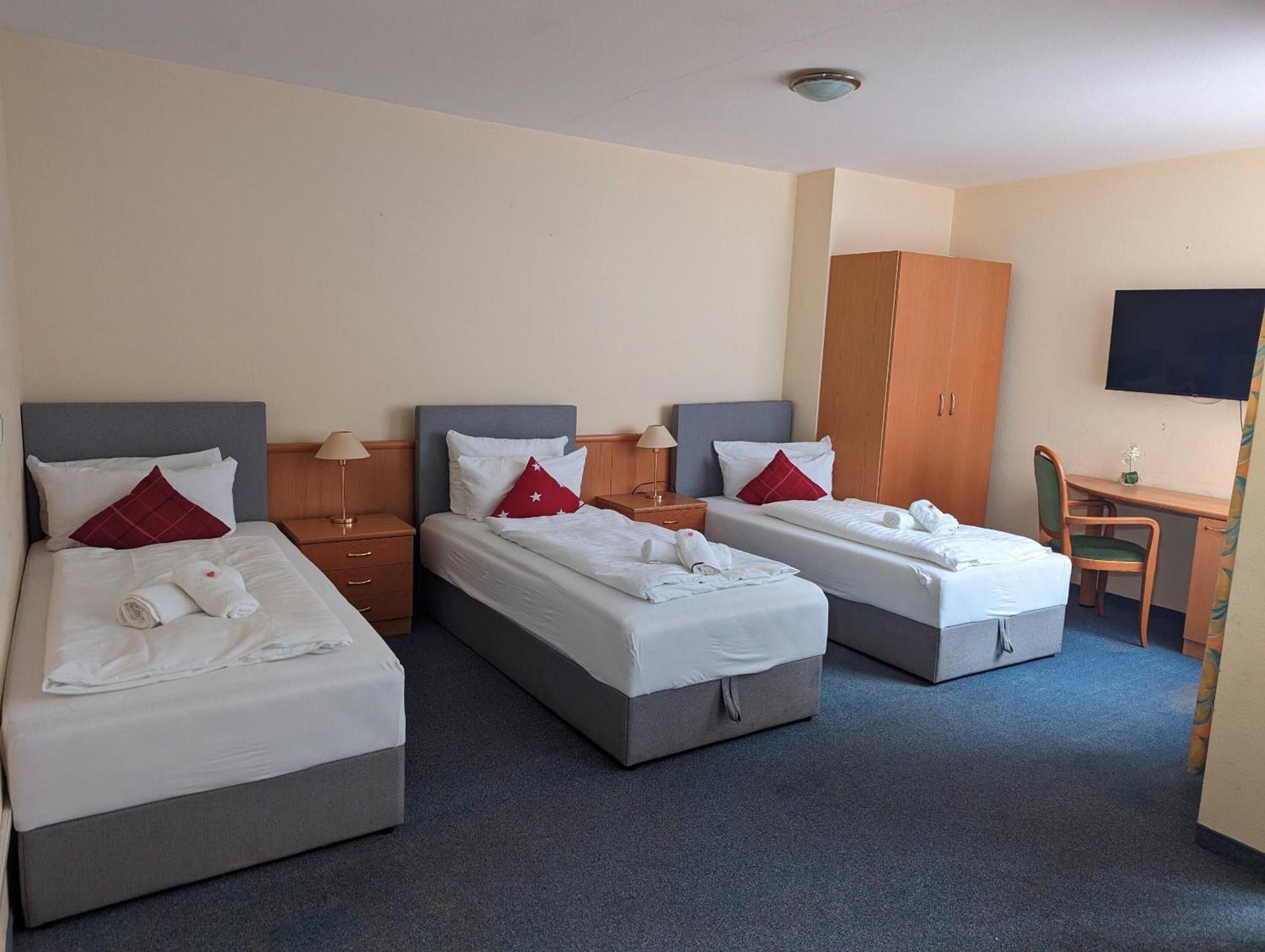 Hotel Schiff Rastatt Oda fotoğraf
