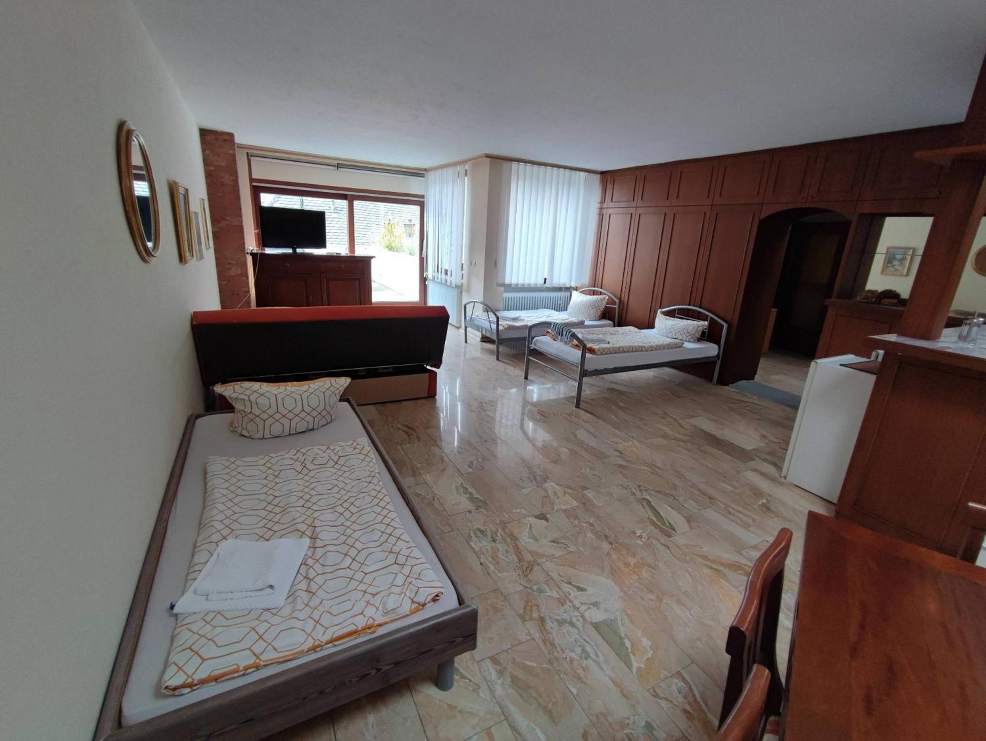 Hotel Schiff Rastatt Oda fotoğraf