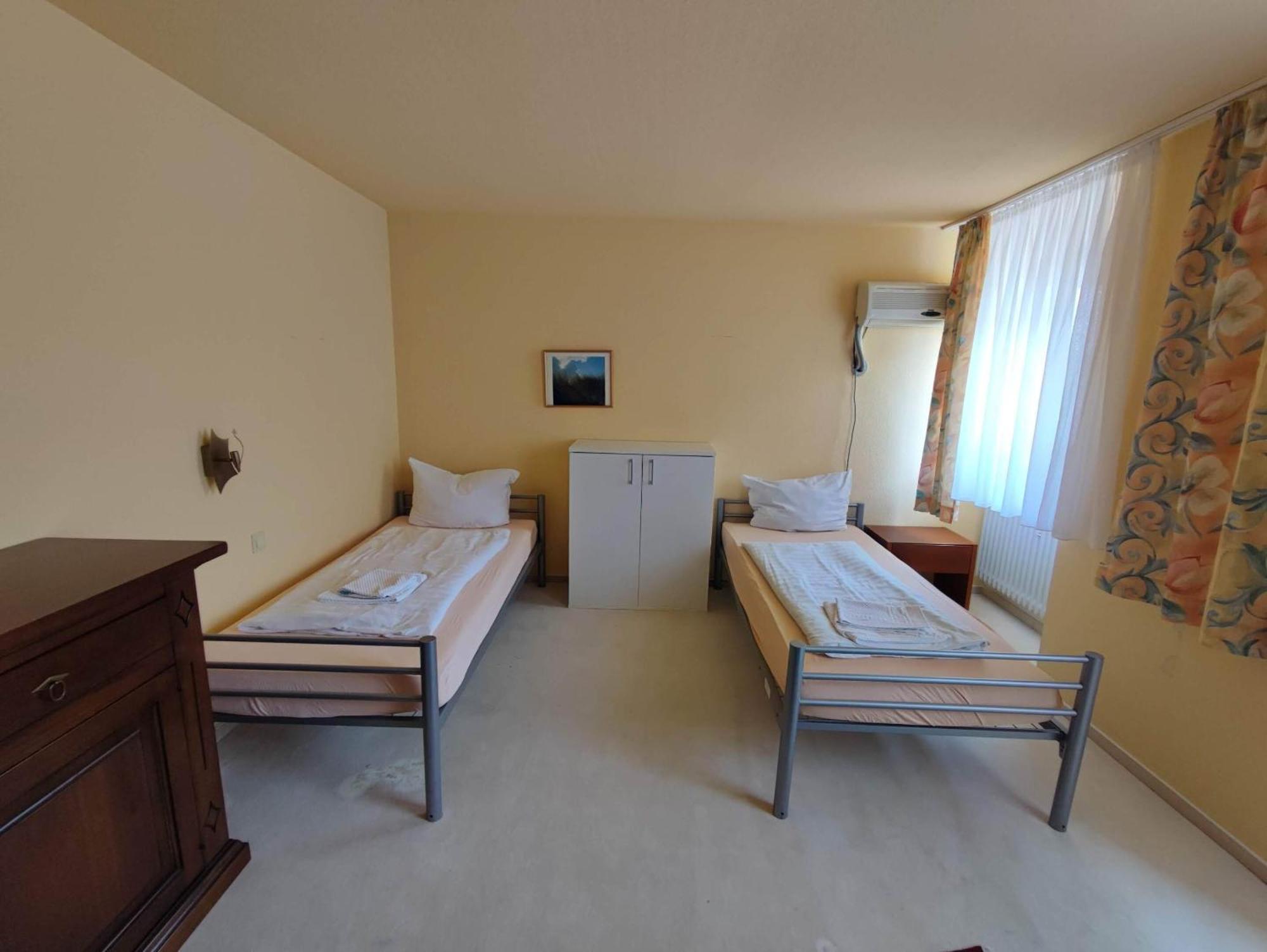 Hotel Schiff Rastatt Oda fotoğraf
