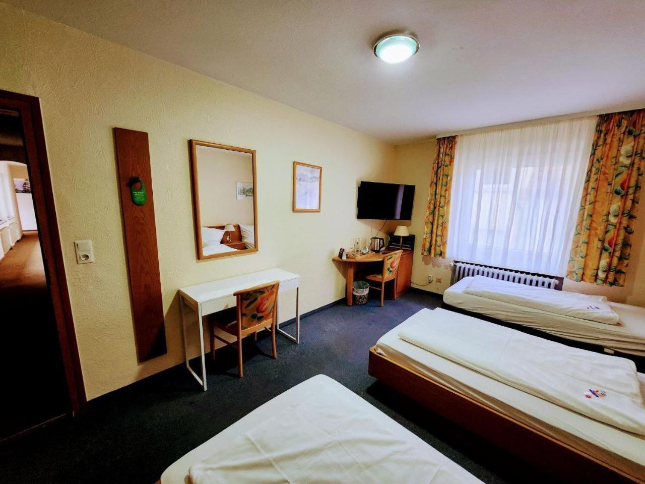 Hotel Schiff Rastatt Oda fotoğraf